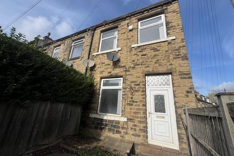 Stile Common Road, Huddersfield HD4 2 bed end of terrace house for sale