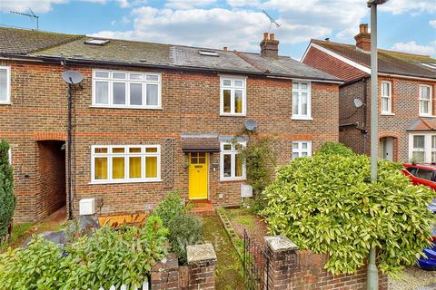New North Road, Reigate, Surrey 2 bed terraced house for sale