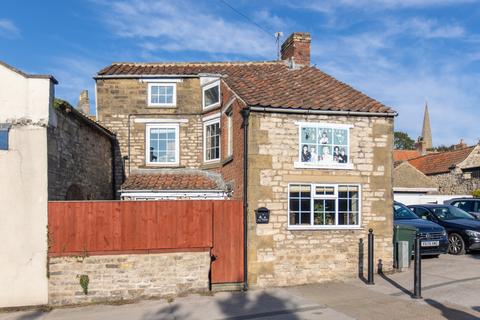 Kirkham Lane, Pickering YO18 3 bed cottage for sale