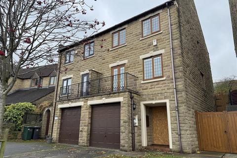 Hawthorne Way, Shelley, HD8 8PX 3 bed semi