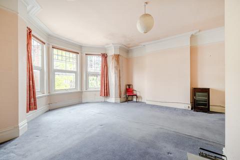 Avenue Road, London, N6 1 bed flat for sale