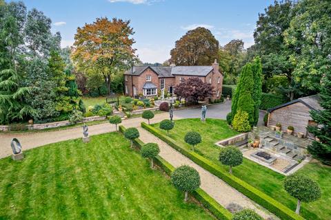 Tiverton Heath, Tarporley 4 bed detached house for sale