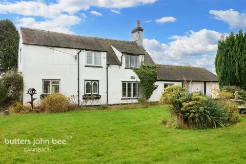 Manor Road, Sandbach 2 bed detached house for sale