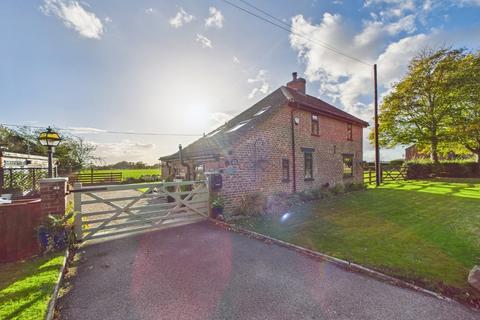 Church Lane, Watton, YO25 9AQ 2 bed detached house for sale