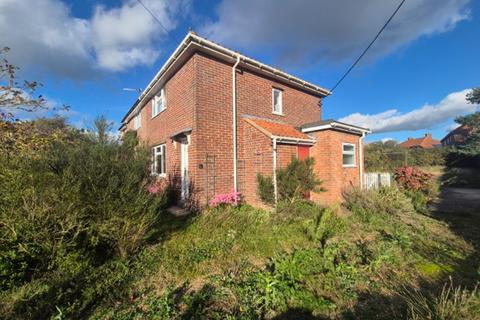 9 The Grove, Shotesham All Saints... 3 bed semi