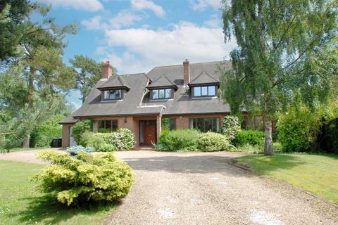 Throcking Road, Cottered 4 bed detached house for sale