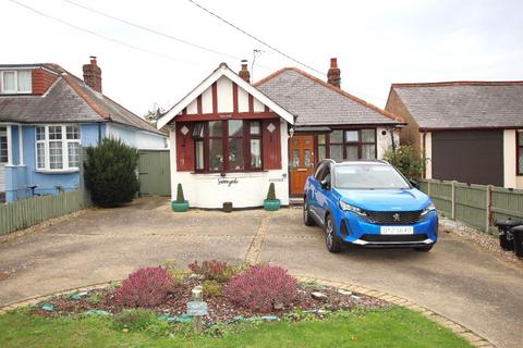 Clacton Road, CO16 2 bed bungalow for sale