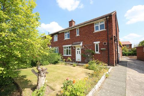 Meadow Road, Weaverham, Northwich, CW8 3 bed semi