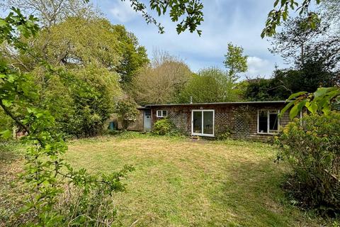 Henley Down, Catsfield, TN33 4 bed bungalow for sale