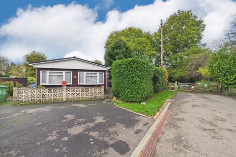 Boxhill Road, Tadworth KT20 2 bed park home for sale