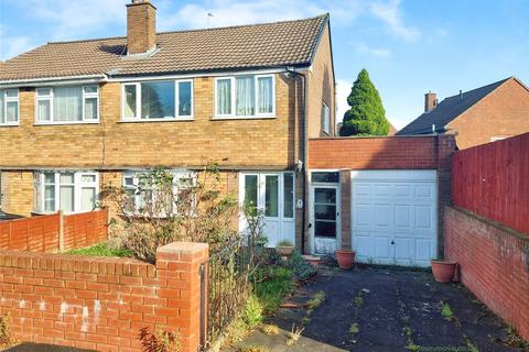 Redwood Avenue, West Midlands DY1 3 bed semi