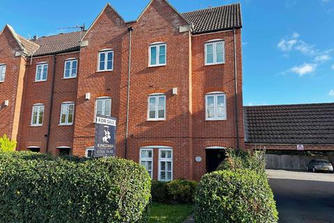 Purser Drive, Chase Meadow, Warwick 4 bed terraced house for sale