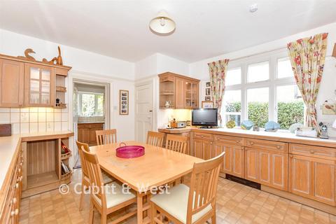 Warblington Avenue, Havant, Hampshire 5 bed character property for sale