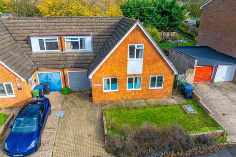 Mill Close, Hemel Hempstead 3 bed semi