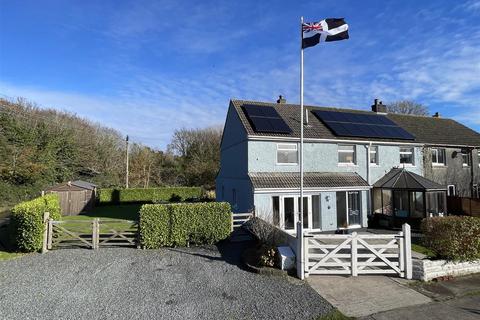 Sunny Corner, Cusgarne 4 bed semi
