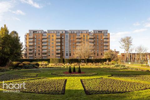 Founders Court, Dartford 2 bed apartment for sale