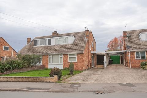 Molyneux Drive, Bodicote 3 bed semi