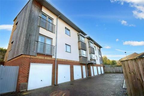 7 The Groves, Bristol, Bristol BS13 0AF 3 bed flat for sale