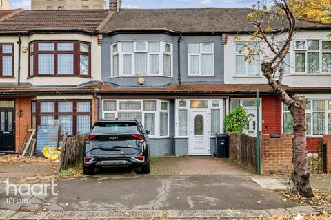 Lombard Avenue, Ilford 3 bed terraced house for sale