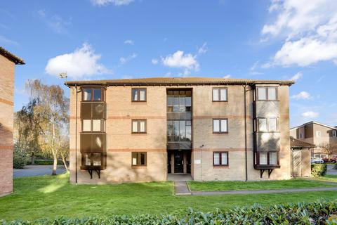 Rushdon Close, Romford RM1 1 bed flat for sale