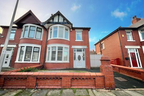 Cornwall Avenue, North Shore FY2 3 bed semi