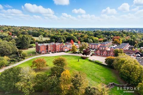 Danbury Palace Road, Danbury, CM3 2 bed apartment for sale