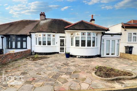 Peaketon Avenue, Redbridge 3 bed bungalow for sale
