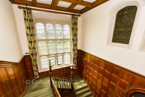 Grenehurst Park, Capel, Dorking, Surrey 1 bed flat for sale