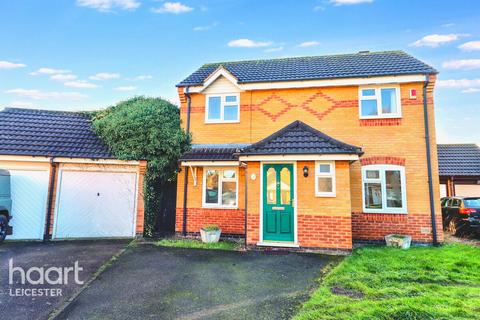 Norman Court, Leicester 3 bed detached house for sale