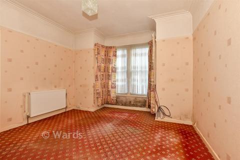 Cromwell Road, Whitstable, Kent 3 bed terraced house for sale