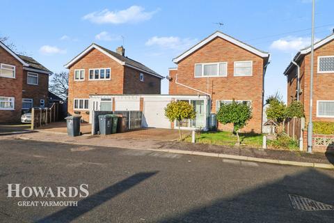 The Close, Hemsby 3 bed detached house for sale