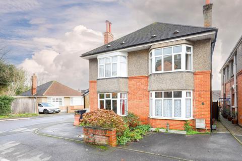 Nursery Road, Blandford Forum 3 bed semi