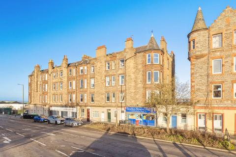 3F2, 8 Seafield Road East... 1 bed flat for sale