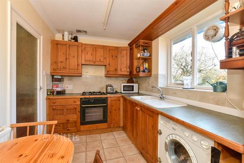 Harry Cheek Gardens, Cowes, Isle of... 2 bed detached bungalow for sale
