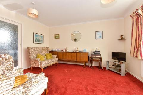 Harry Cheek Gardens, Cowes, Isle of... 2 bed detached bungalow for sale