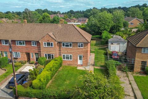 Western Road, Haywards Heath, RH16 3 bed semi