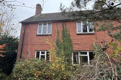 2 Ridgeway, Horns Road, Hawkhurst... 3 bed semi