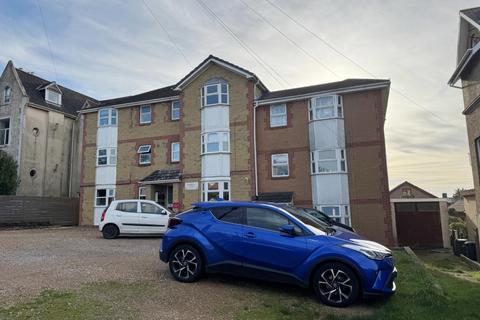 6 Surbiton Court, Surbiton Grove... 2 bed flat for sale