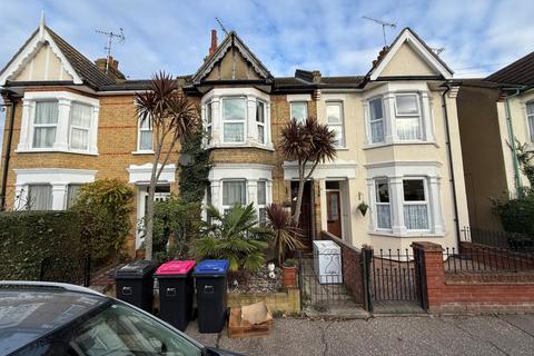 26 Canonsleigh Crescent... 3 bed terraced house for sale