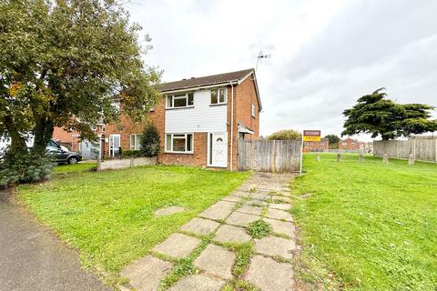 Field Avenue, Canterbury CT1 4 bed semi