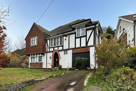30 Wyvern Road, Purley, Surrey, CR8 2NP 6 bed detached house for sale