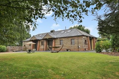 Trampers Lane, Fareham PO17 2 bed barn for sale