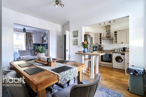 Llanover Road, Pontypool 2 bed terraced house for sale