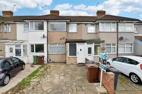 Oval Road North, Dagenham, Essex 2 bed terraced house for sale