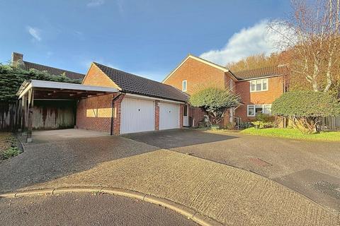 Blandford 4 bed detached house for sale