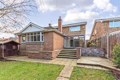 Priestlands Park Road, Sidcup, DA15 5 bed detached house for sale
