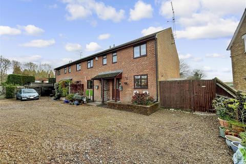 Garden Close, Staplehurst, Tonbridge... 2 bed end of terrace house for sale