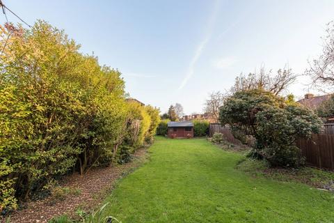 Hendon Way, Golders Green, London, NW2 5 bed house for sale