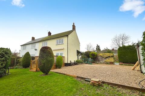 Corby Road, Bitchfield, Grantham, NG33 3 bed semi