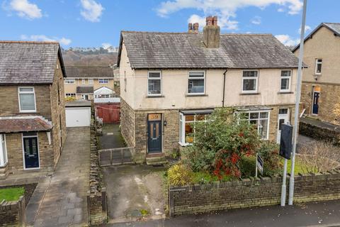 Crowtrees Lane, Brighouse HD6 3 bed semi